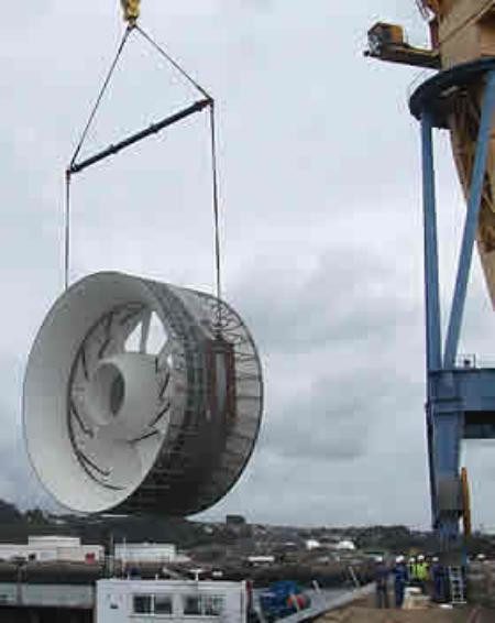 SectionLift 240 Spreader Beam - 175 tonne SWL at 15.5m Span Loading a Sea Turbine For OpenHydro