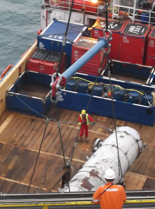 SectionLift 110 Spreader Beam carrying out a Ship to Rig transfer